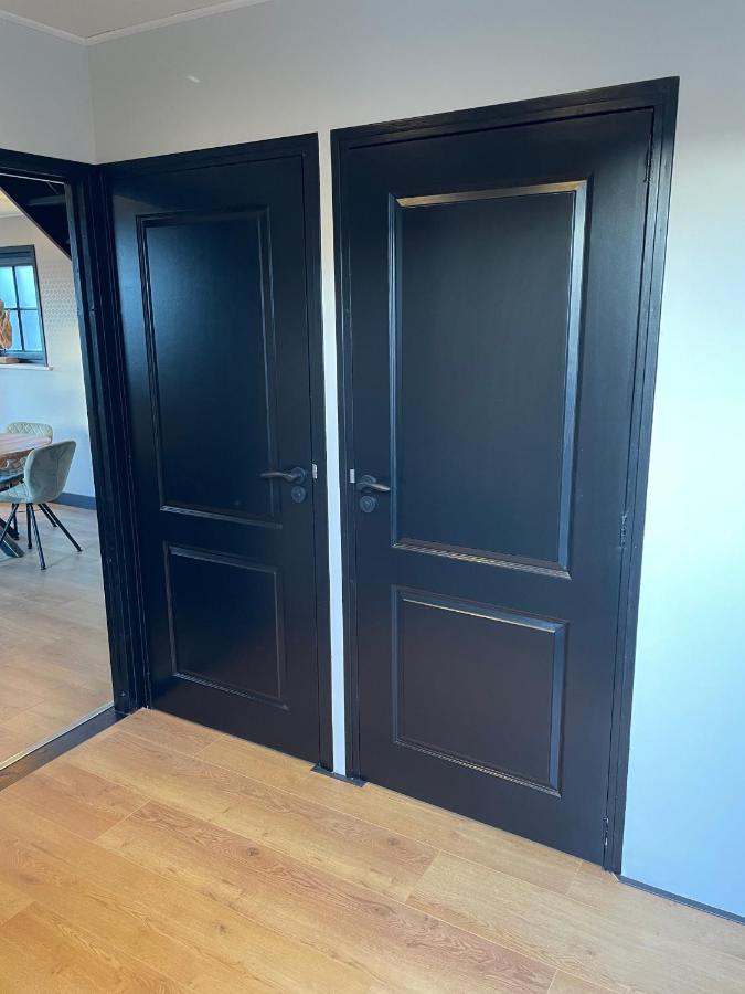 De Heerlykheid Wemeldinge, Vlak Bij Strand En Bos, Ruime Vakantiewoning Met Eigen Patio In De Karakteristieke Dorpsstraat Eksteriør billede