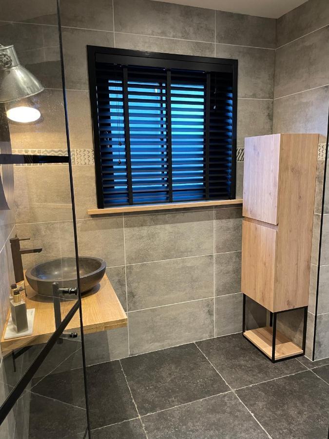 De Heerlykheid Wemeldinge, Vlak Bij Strand En Bos, Ruime Vakantiewoning Met Eigen Patio In De Karakteristieke Dorpsstraat Eksteriør billede
