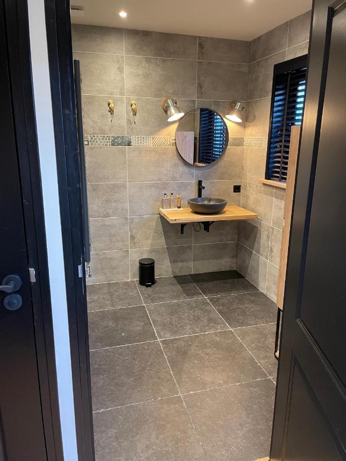 De Heerlykheid Wemeldinge, Vlak Bij Strand En Bos, Ruime Vakantiewoning Met Eigen Patio In De Karakteristieke Dorpsstraat Eksteriør billede